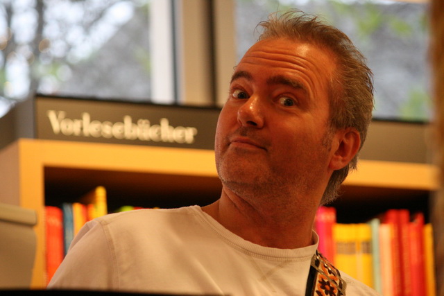 gal/2010/2010 Saitentwist Mayersche 13.11. Tierisches/2010 Saitentwist Mayersche 13.11. 252.jpg